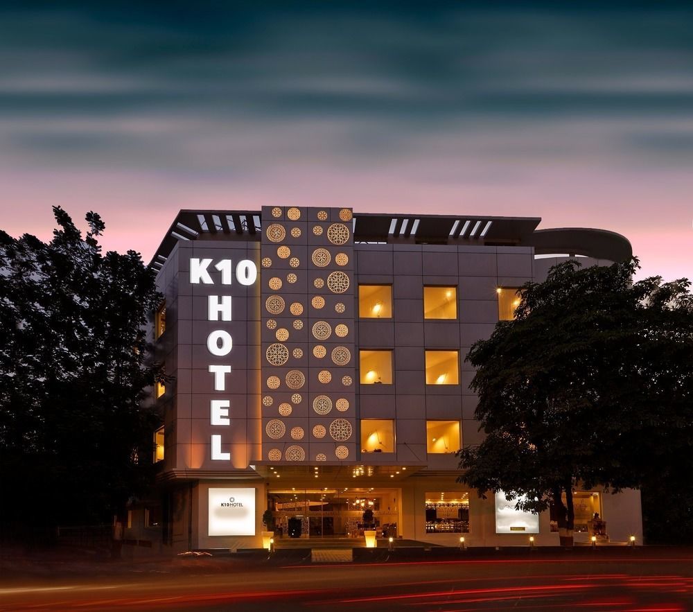 K10 Hotel Vadodara Dış mekan fotoğraf