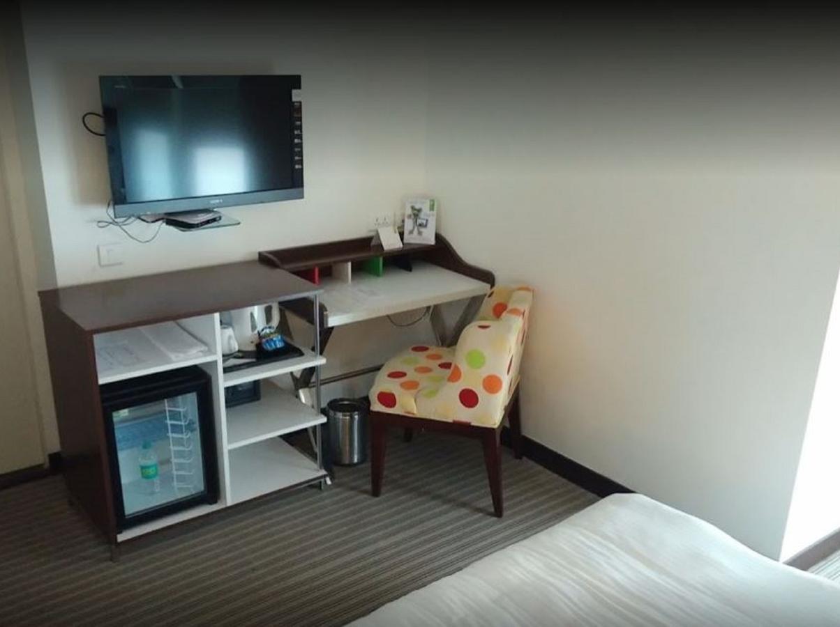 K10 Hotel Vadodara Dış mekan fotoğraf